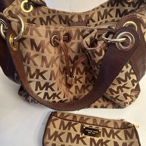 MK PURSE AND MAKEUP BAG